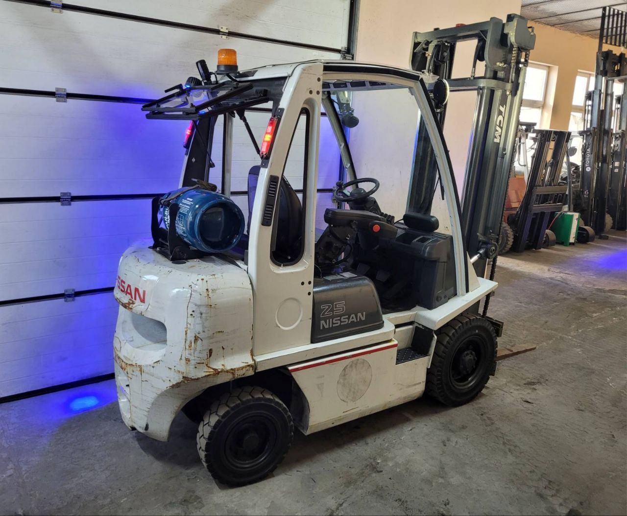 Forklift, gas 2 ton Nissan U1D2A20LQ
