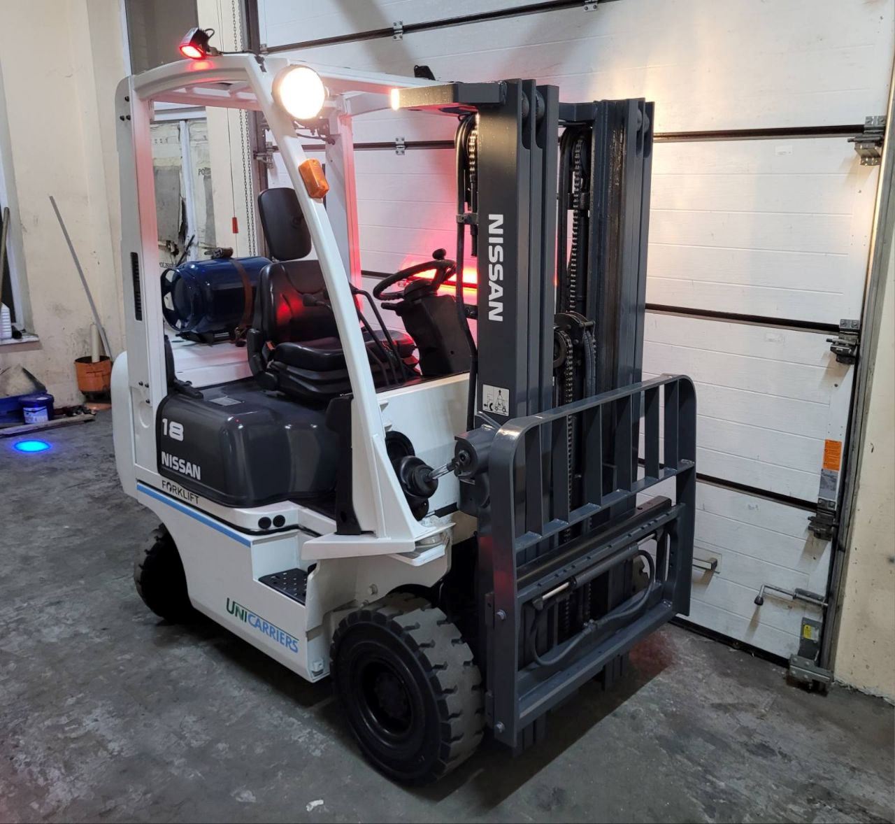 Wózek widłowy gazowy 1,8 tony Nissan P1D1A18LQ