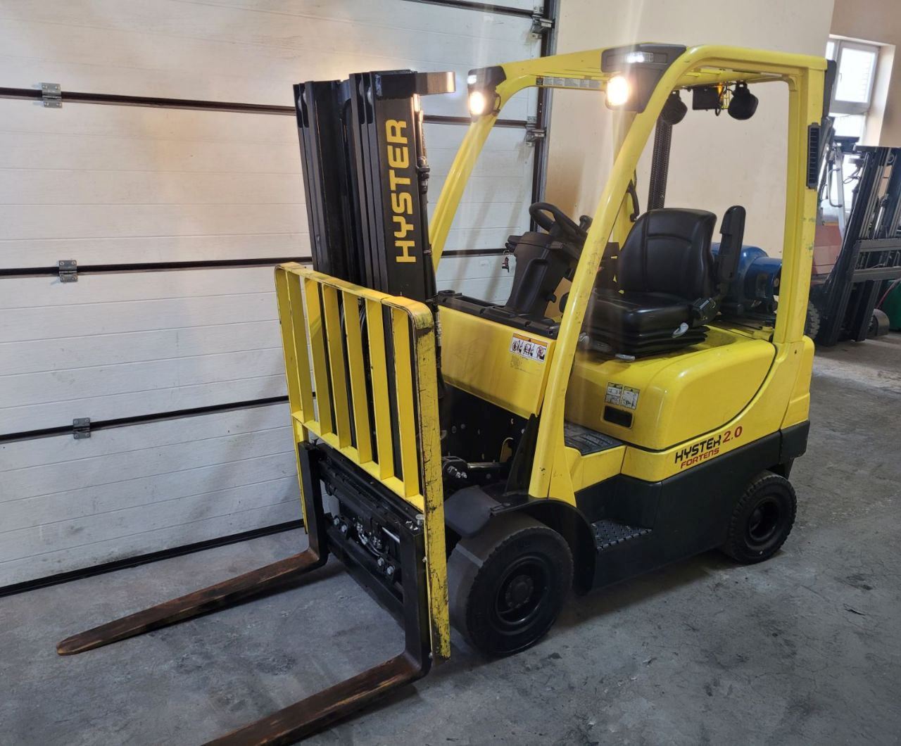 Навантажувач вилковий, газовий 2.0 тонн Hyster H2.0FT , Великобританія