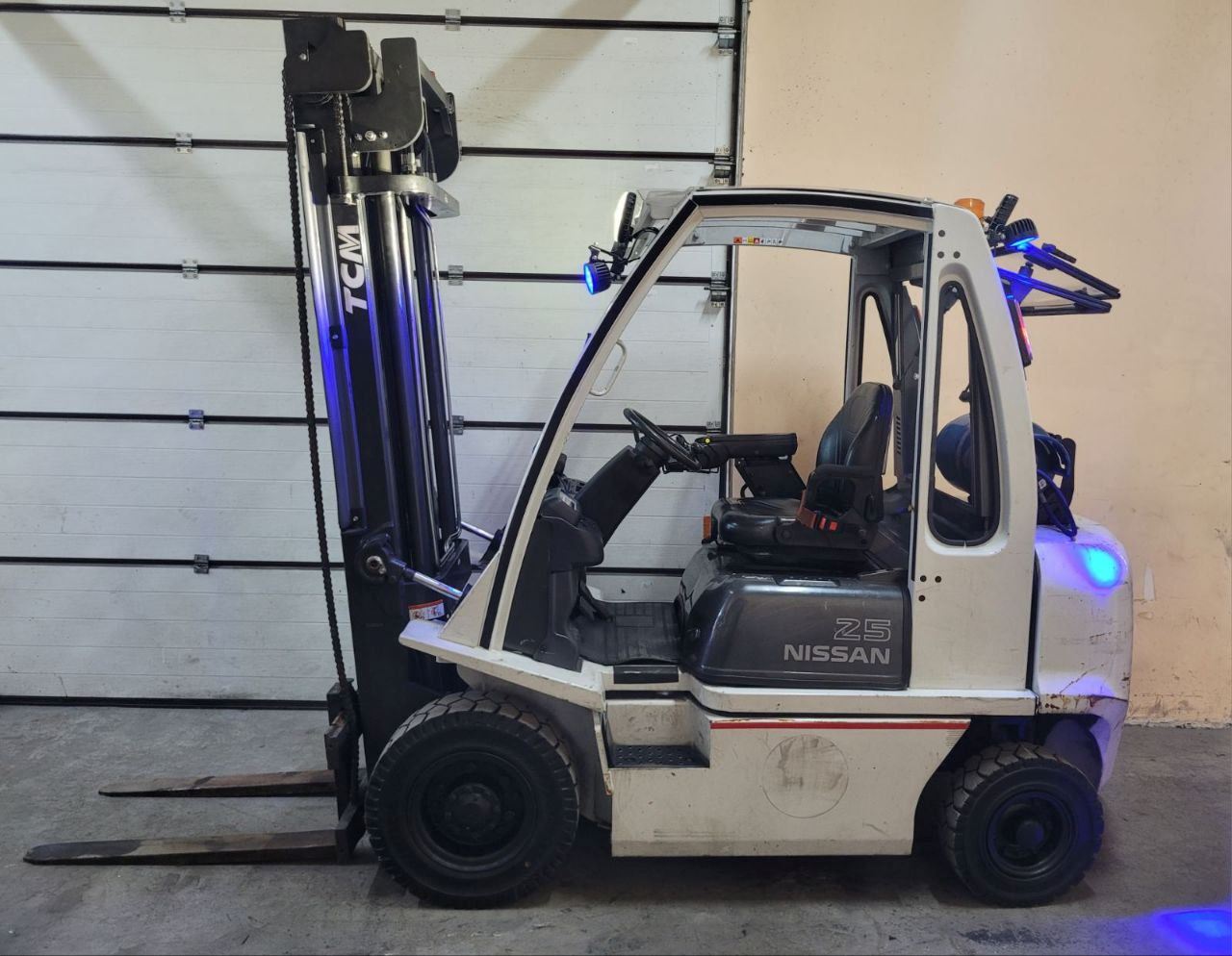 Wózek widłowy gazowy 2,5 tony Nissan-Unicarriers U1D2A25LH