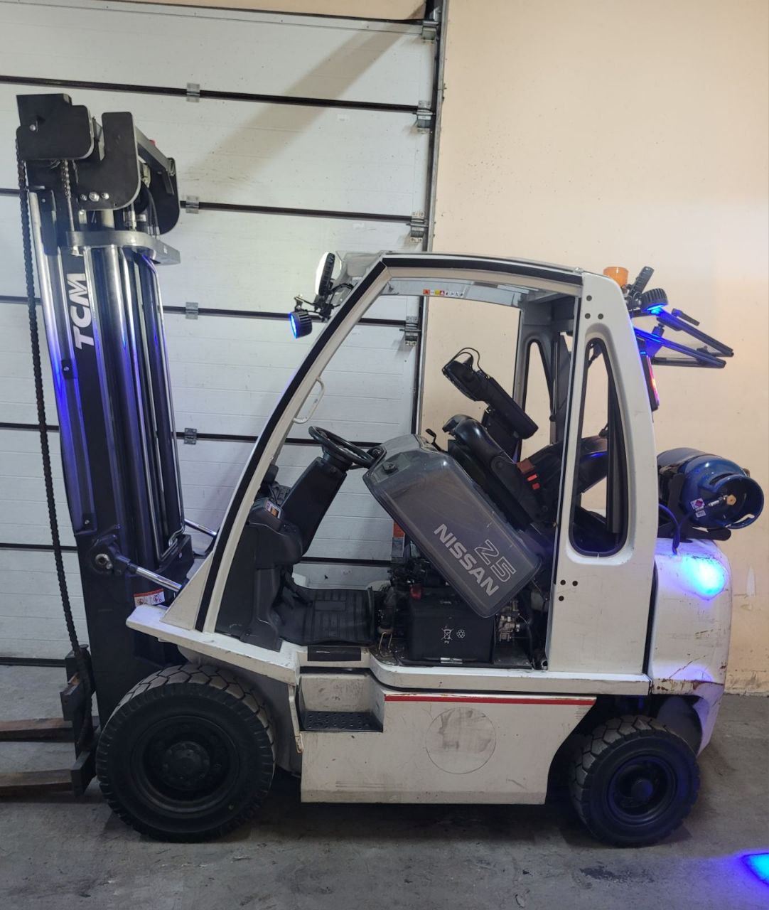 Wózek widłowy gazowy 2,5 tony Nissan-Unicarriers U1D2A25LH