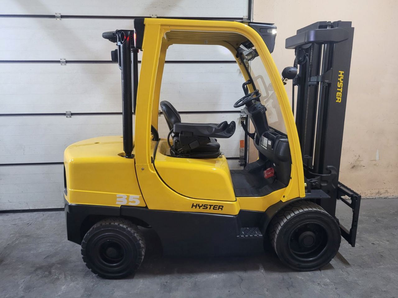 Навантажувач Hyster H3.5FT вилковий, дизельний 3.5 тонн