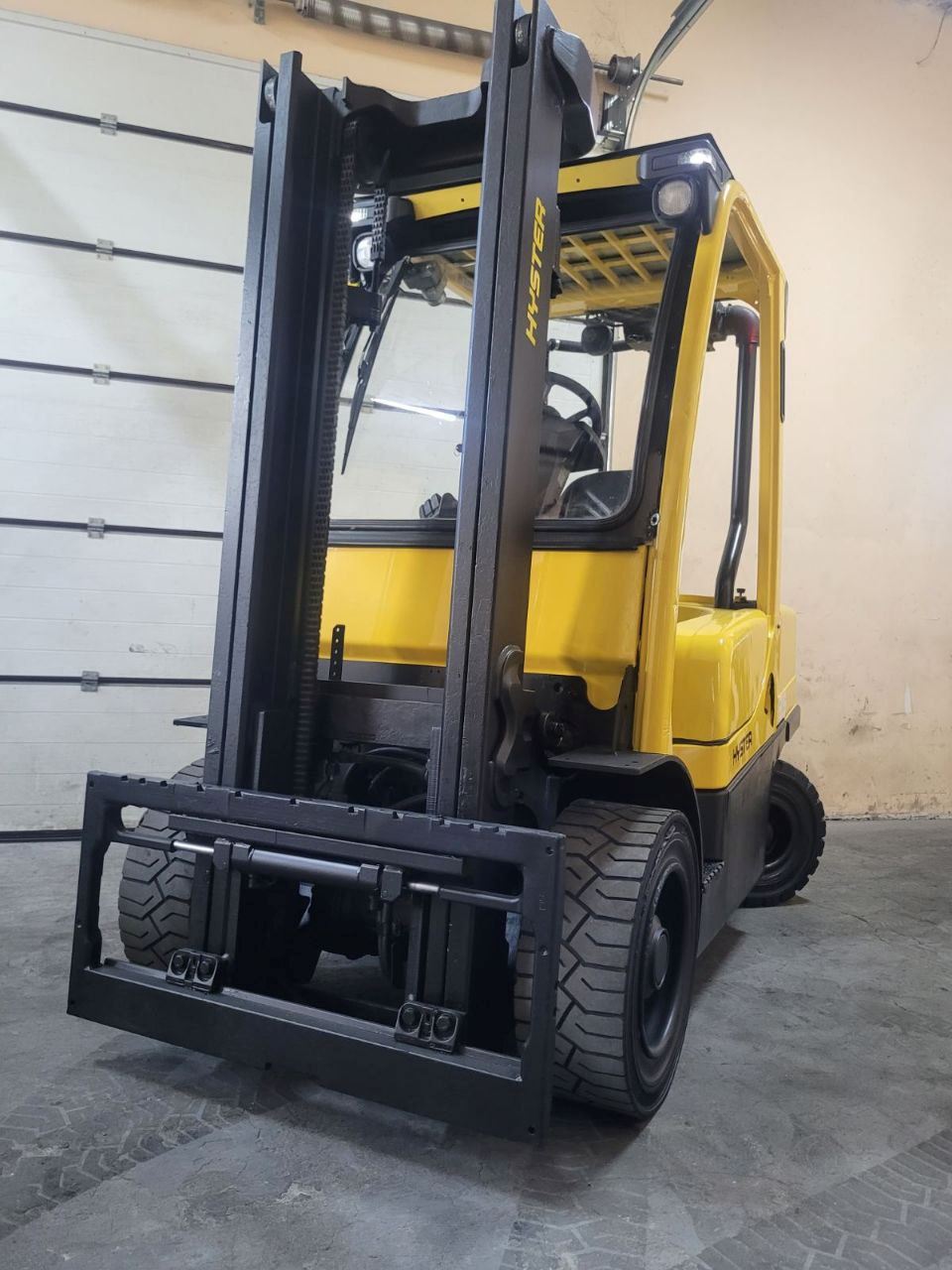 Навантажувач Hyster H3.5FT вилковий, дизельний 3.5 тонн