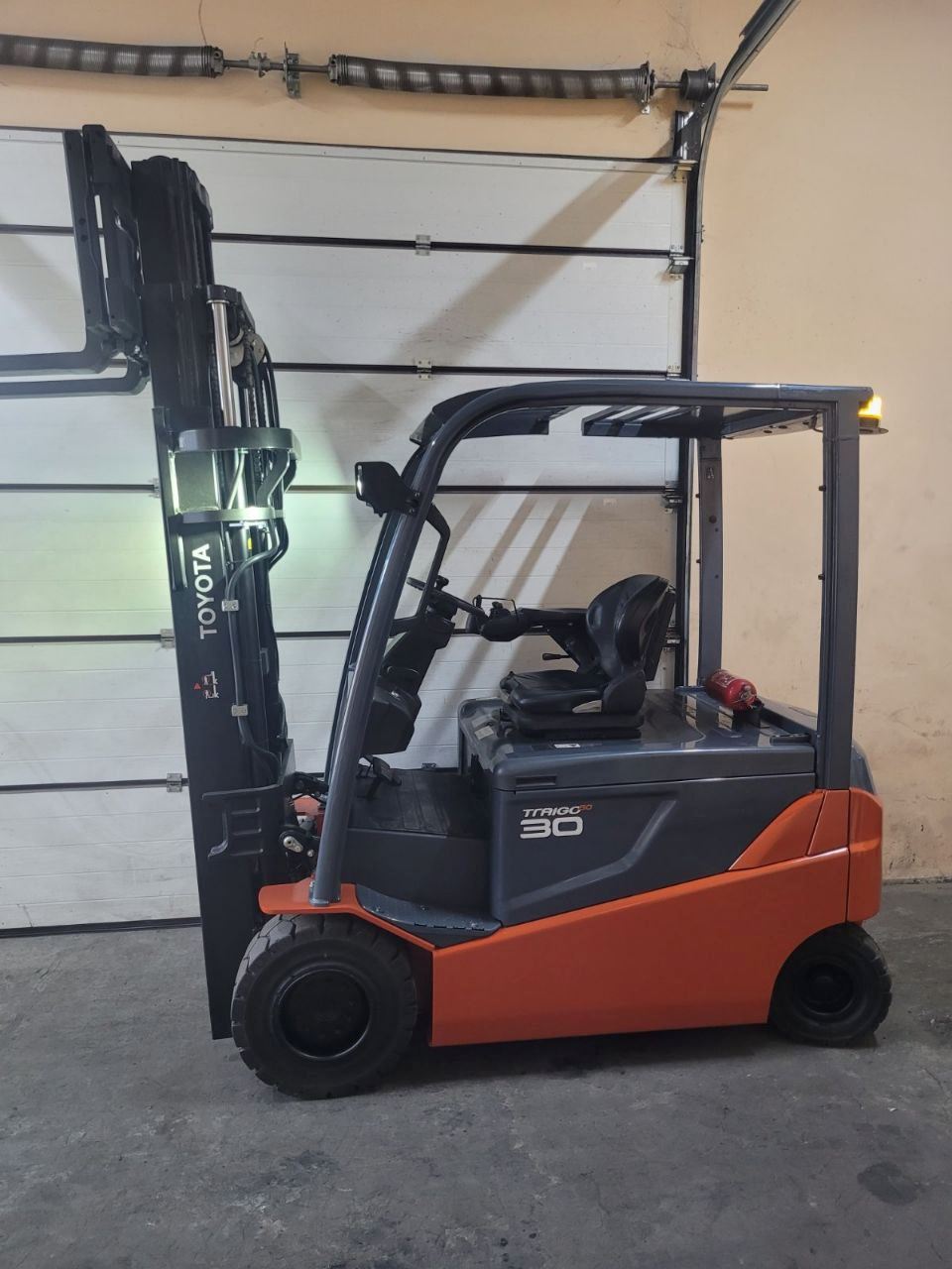 Toyota electric forklift, 3 tons