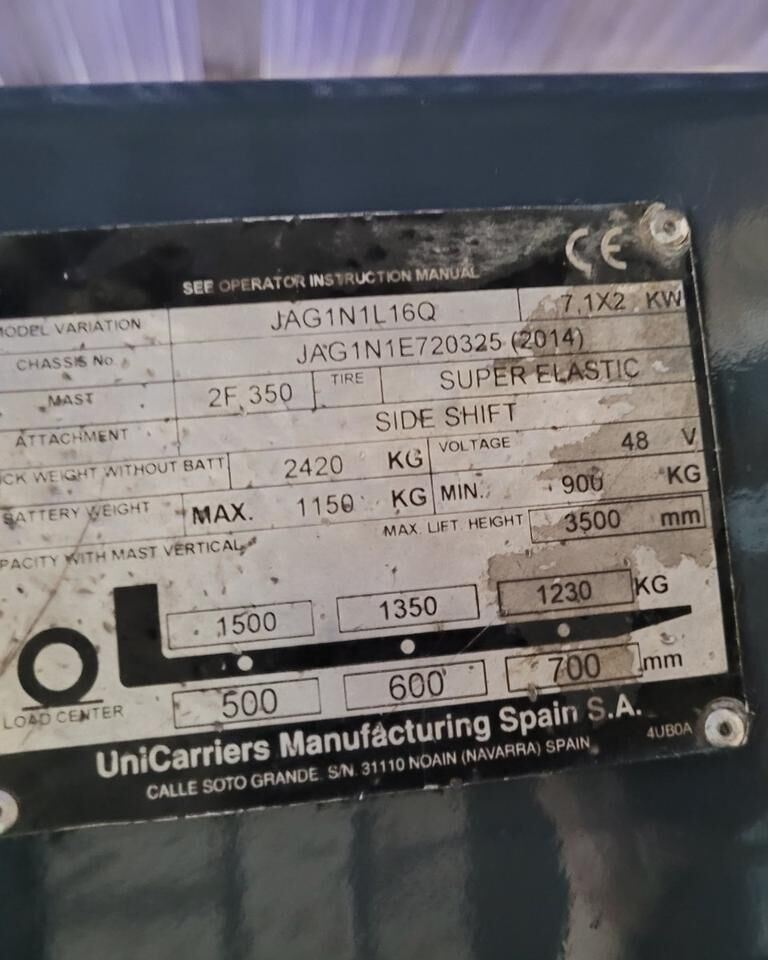 Elektryczny wózek widłowy Nissan 1,6 t.