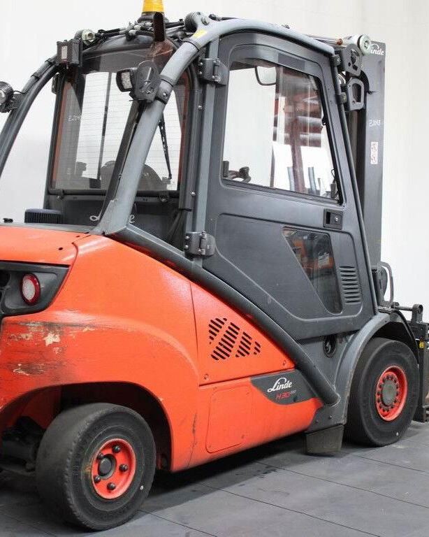 Wózek widłowy Linde o udźwigu 3 ton