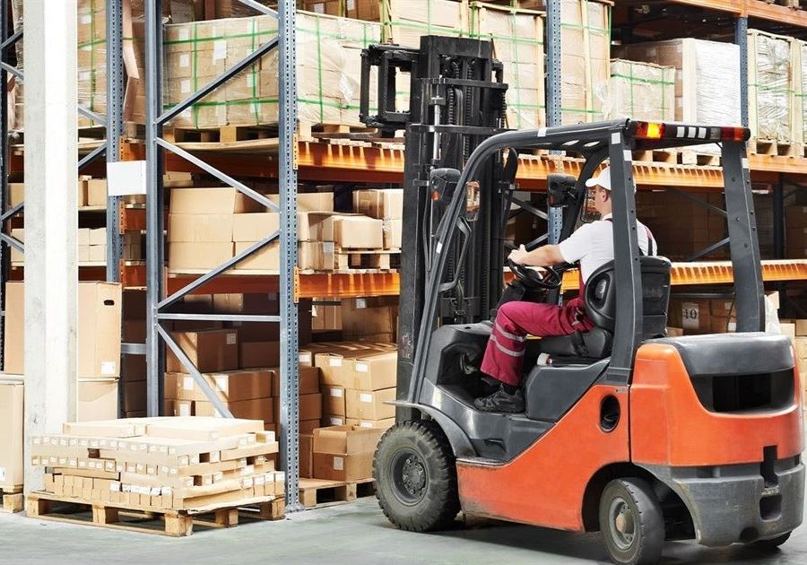 How to Choose a Forklift for a Warehouse