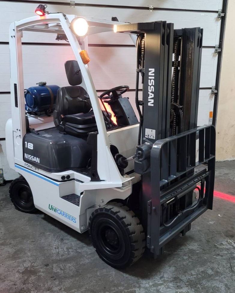 Wózek widłowy gazowy 1,8 tony Nissan P1D1A18LQ
