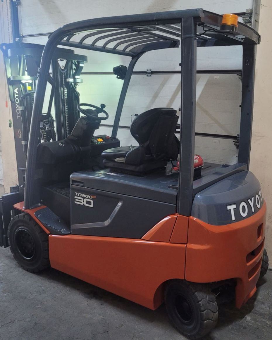 Elektryczny wózek widłowy Toyota, 3 tony